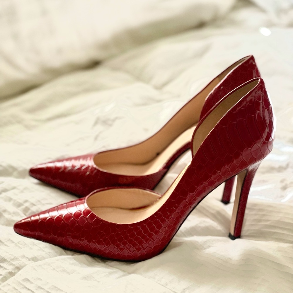 Jessica Simpson red croc snake alligator heels